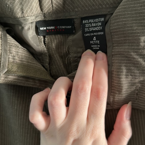 New York & Company Stretch Taupe/Tan/Beige Dress Pants with Stripes - Picture 7 of 13